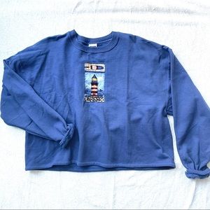 Cropped crew neck